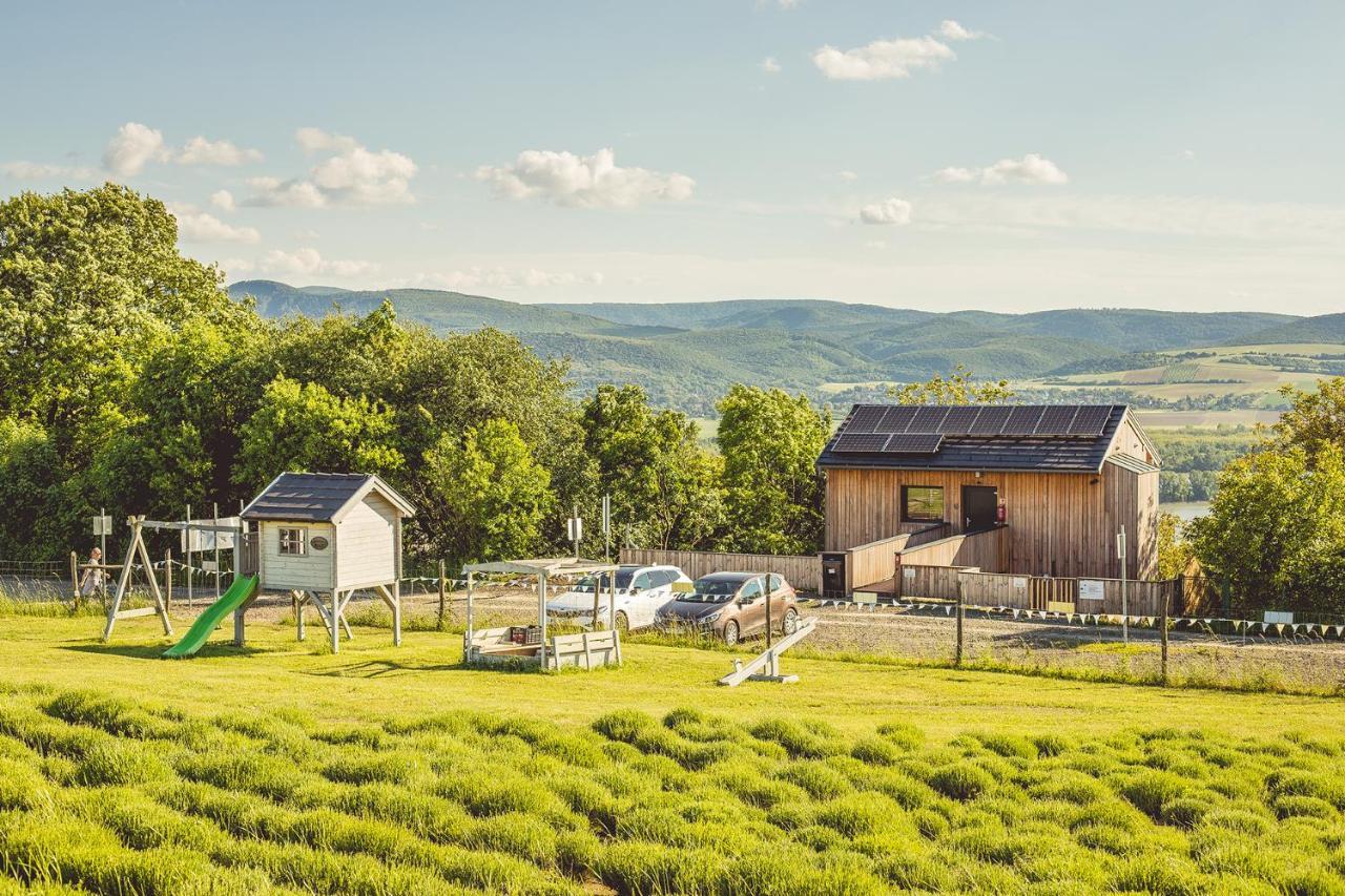 Natura Hill Zebegeny - Butik Szobak Es Etterem Exterior foto