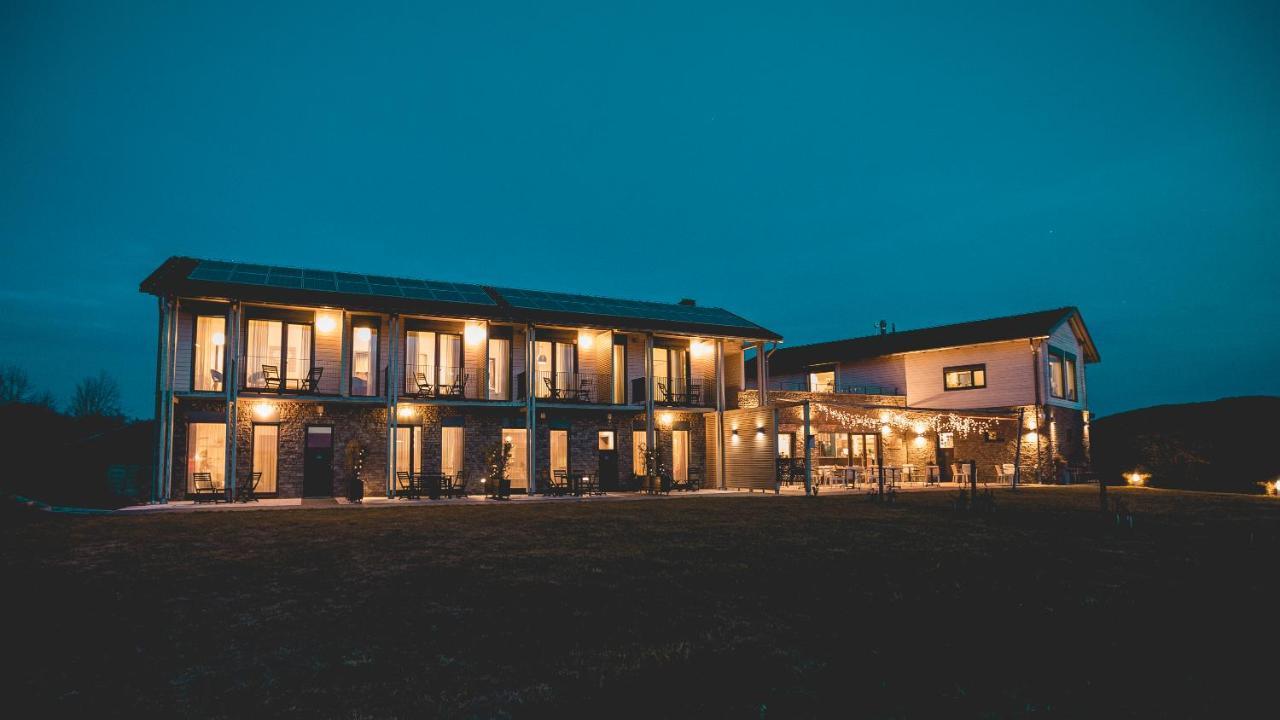 Natura Hill Zebegeny - Butik Szobak Es Etterem Exterior foto