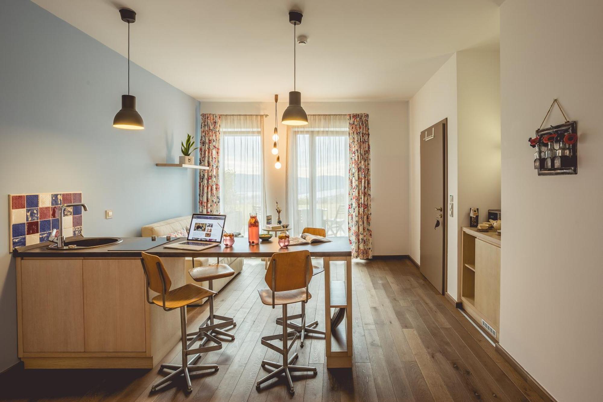 Natura Hill Zebegeny - Butik Szobak Es Etterem Exterior foto